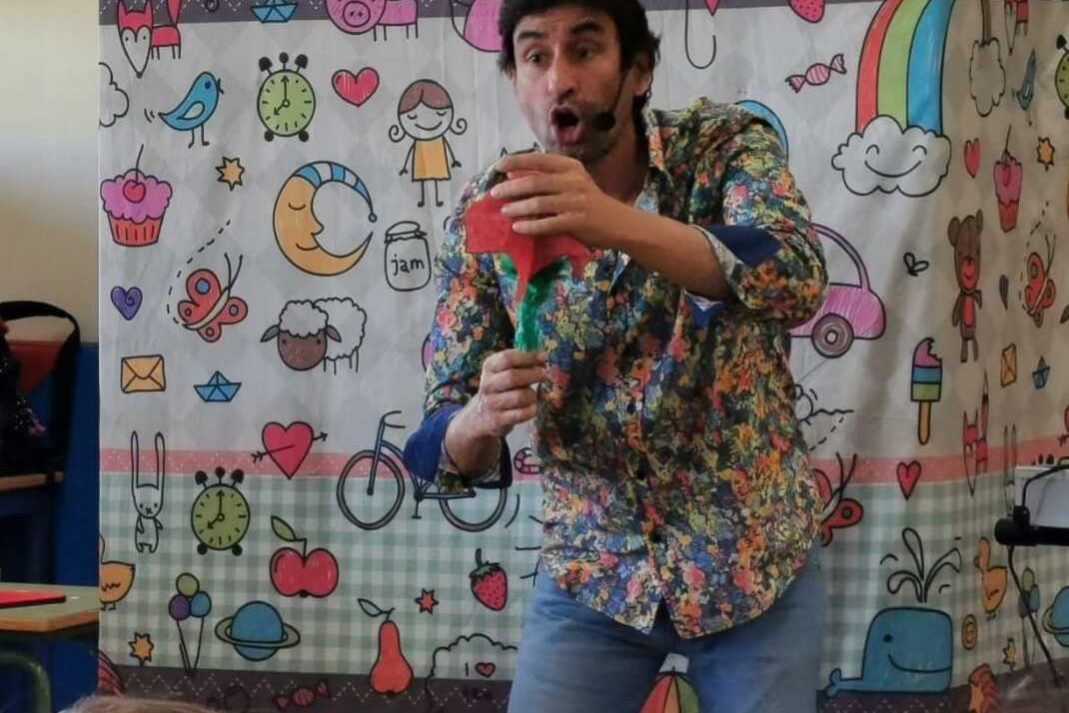 Animador infantil en Sevilla: para eventos memorables Trucos de magia niños sencillos